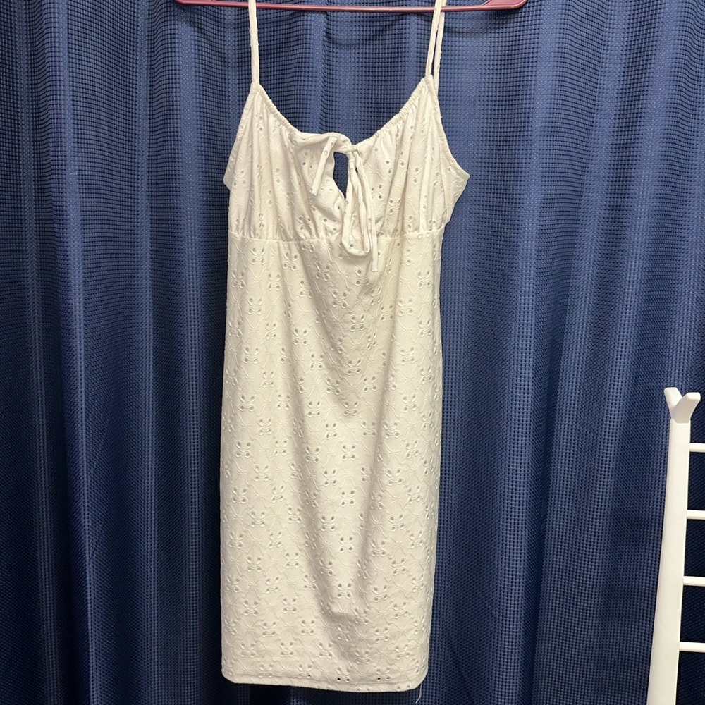 white dress